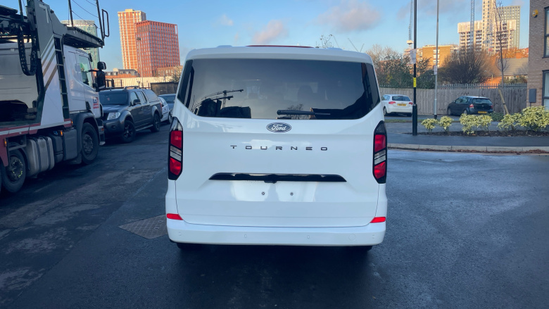 Ford Tourneo Custom 320 L1 Diesel Fwd 2.0 EcoBlue 136ps H1 Titanium 8 seater Auto